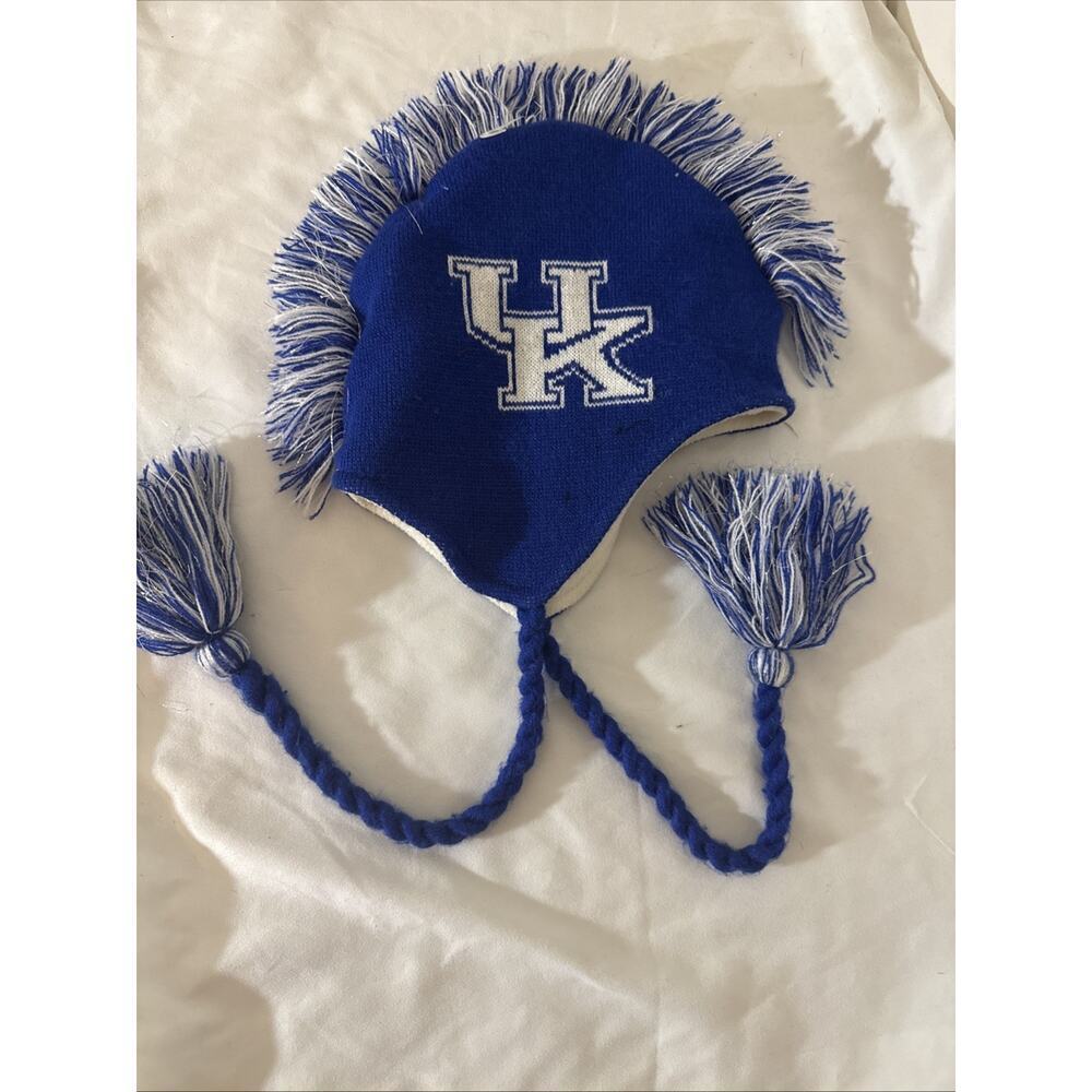 Kentucky Wildcats NEW Youth WinterHat . UK. Boys